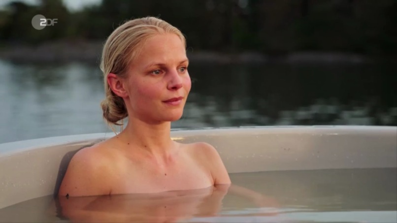 Sinja Dieks Fotoblitze zwischen den Beinen